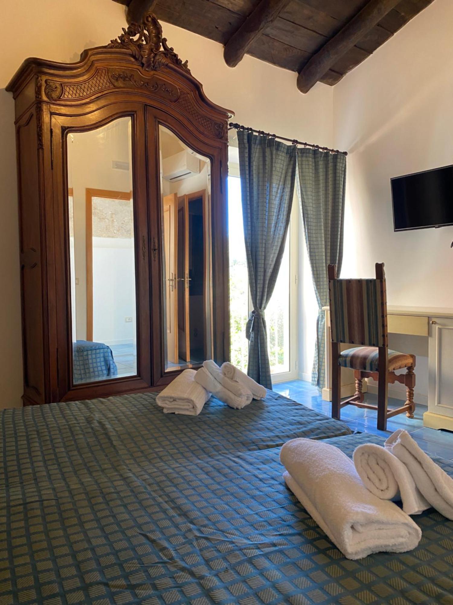 La Locanda Del Curato Rooms Lentiscosa Esterno foto